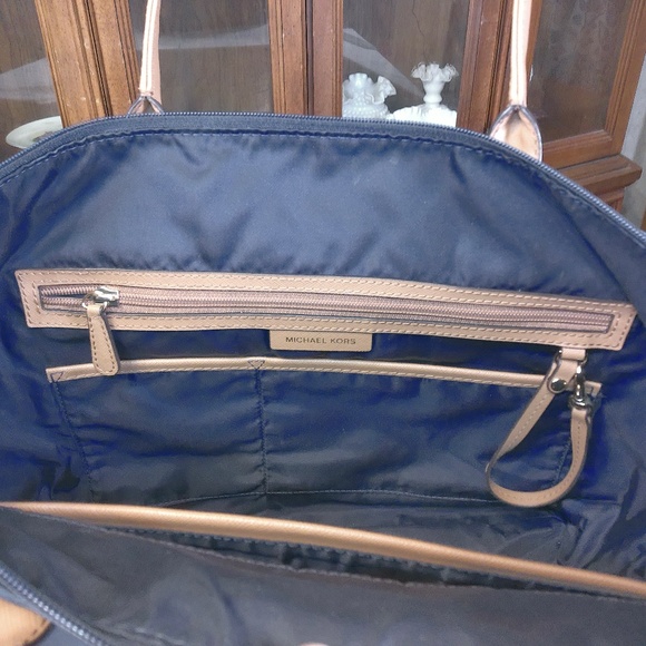 EC Michael Kors Kelsey Navy Nylon Lg Tote Leather Trim GoldTone Accents COA Inc - Picture 11 of 16